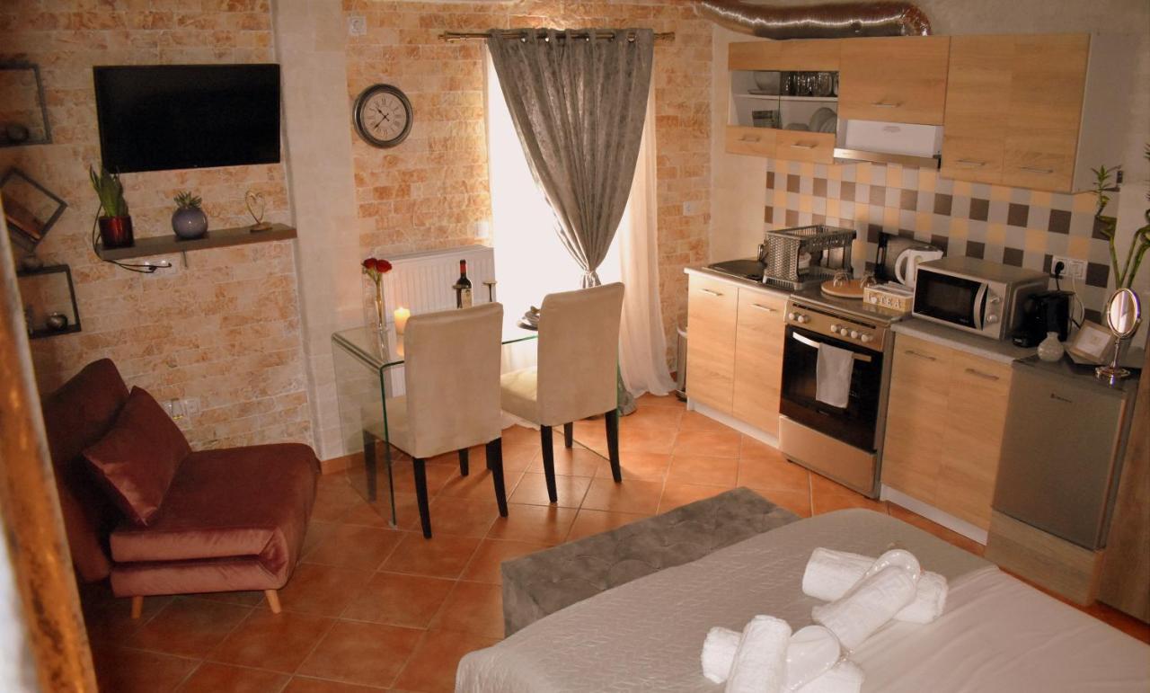 Harmony Apartment Lavrion Exterior photo